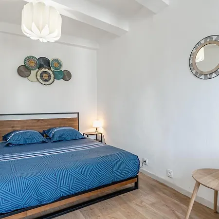 Proche Port Ideal Tous Commerces Διαμέρισμα *